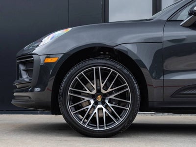 2026 Porsche Macan AWD