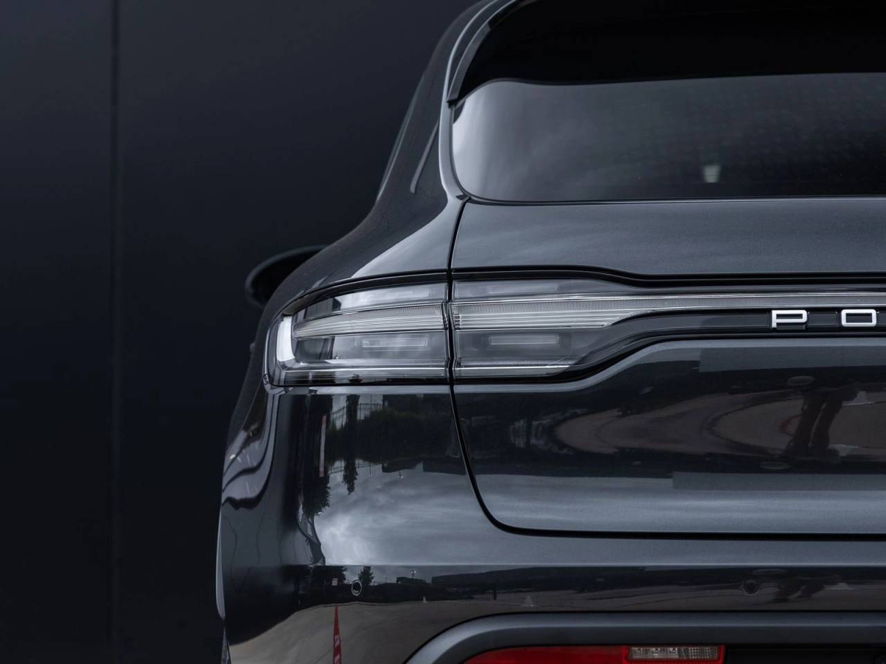 2026 Porsche Macan AWD
