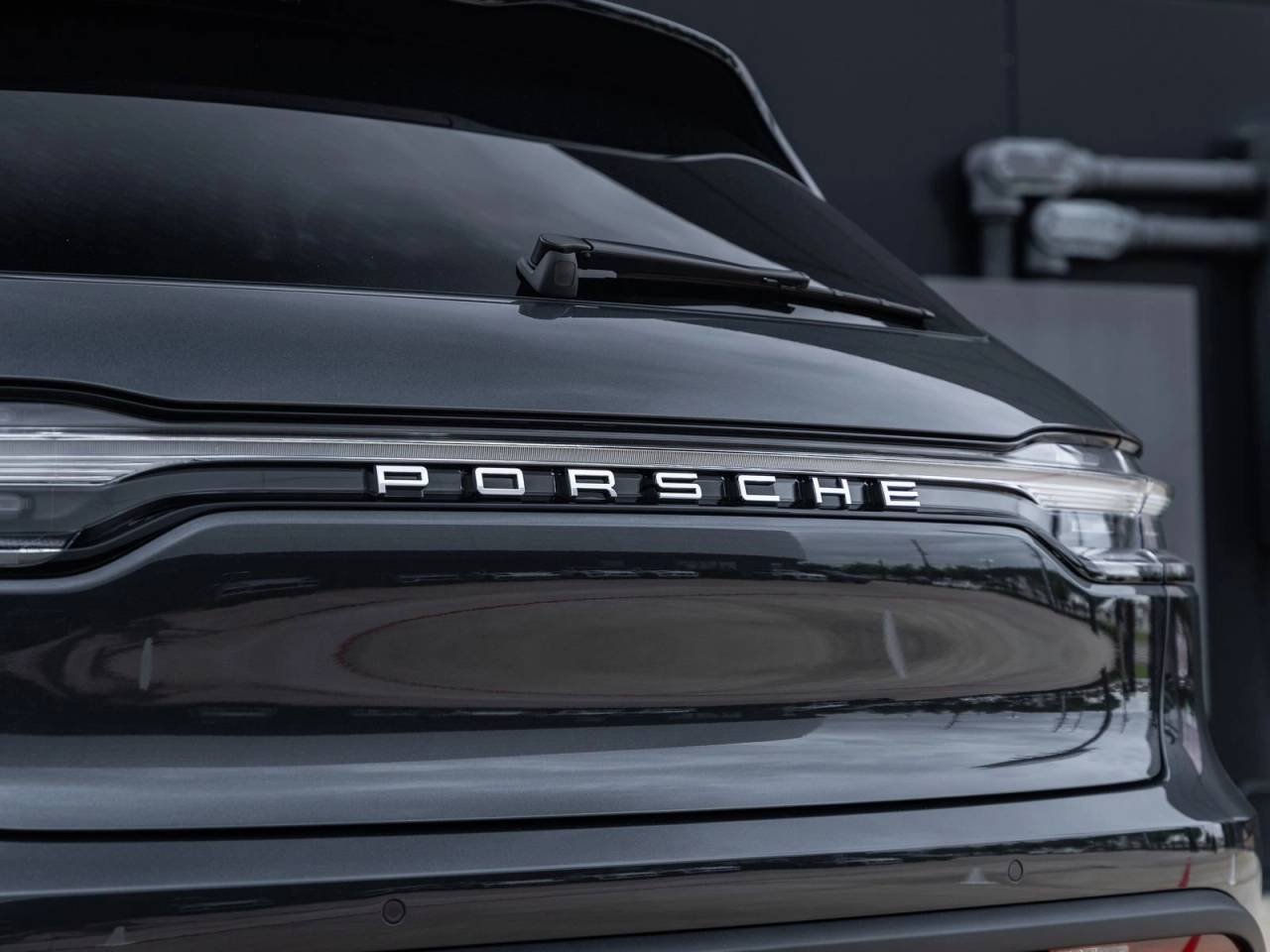 2026 Porsche Macan AWD