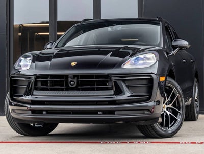 2026 Porsche Macan AWD