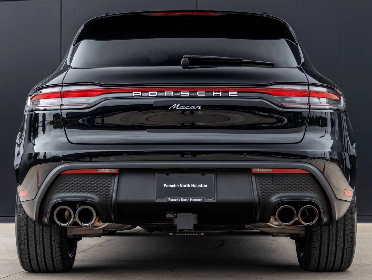 2026 Porsche Macan AWD