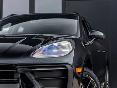 2026 Porsche Macan AWD