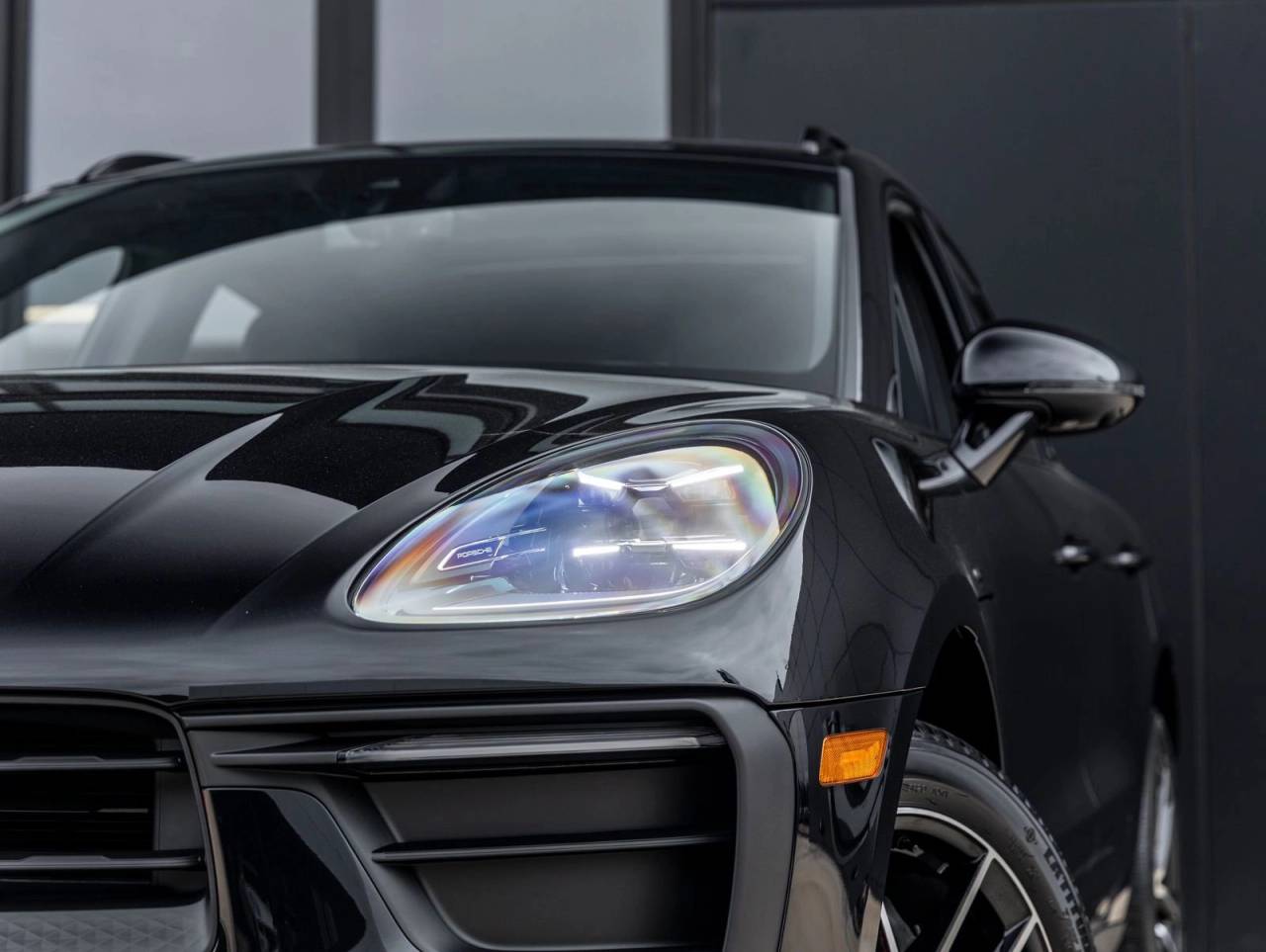 2026 Porsche Macan AWD