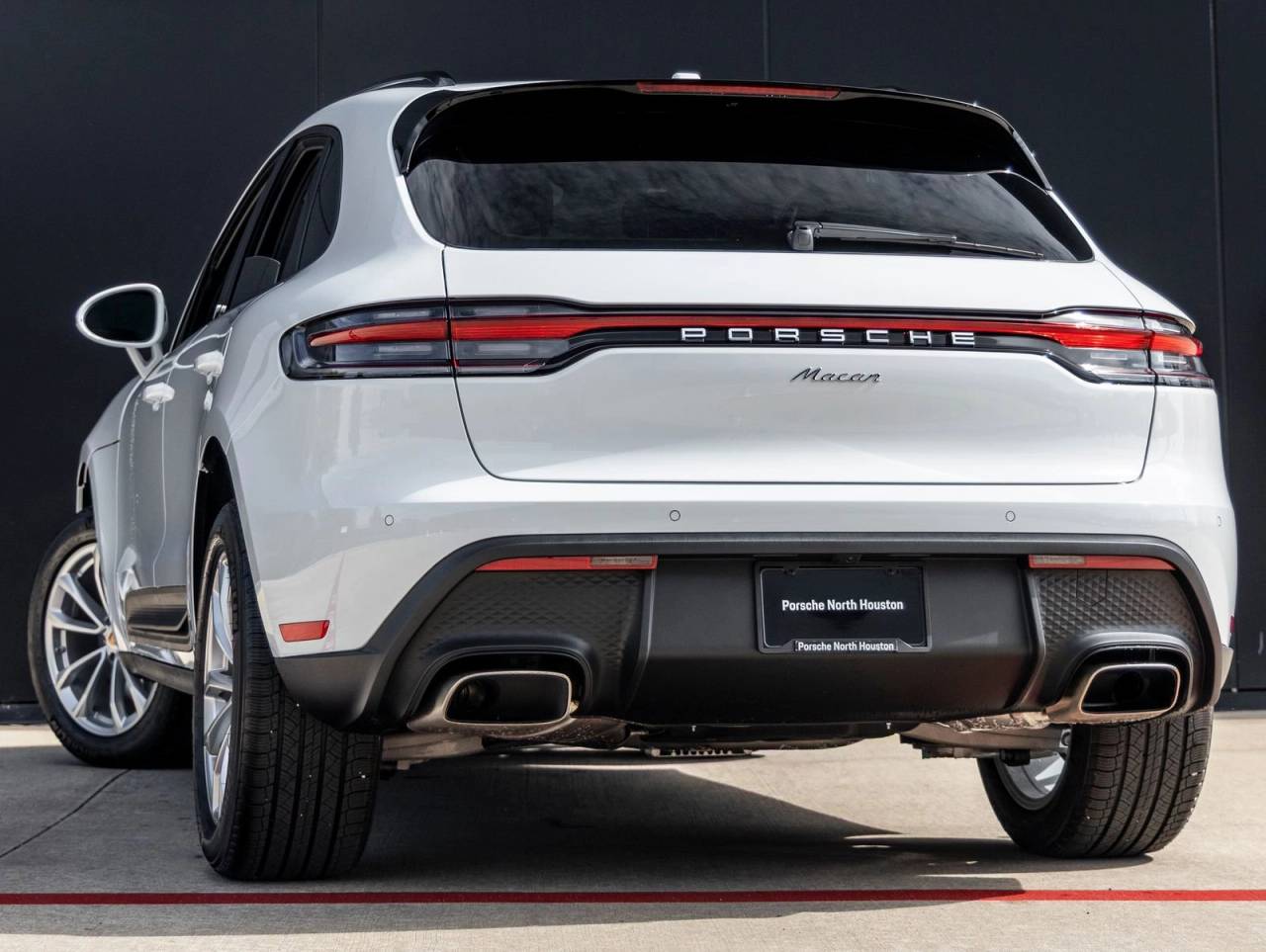 2026 Porsche Macan Macan