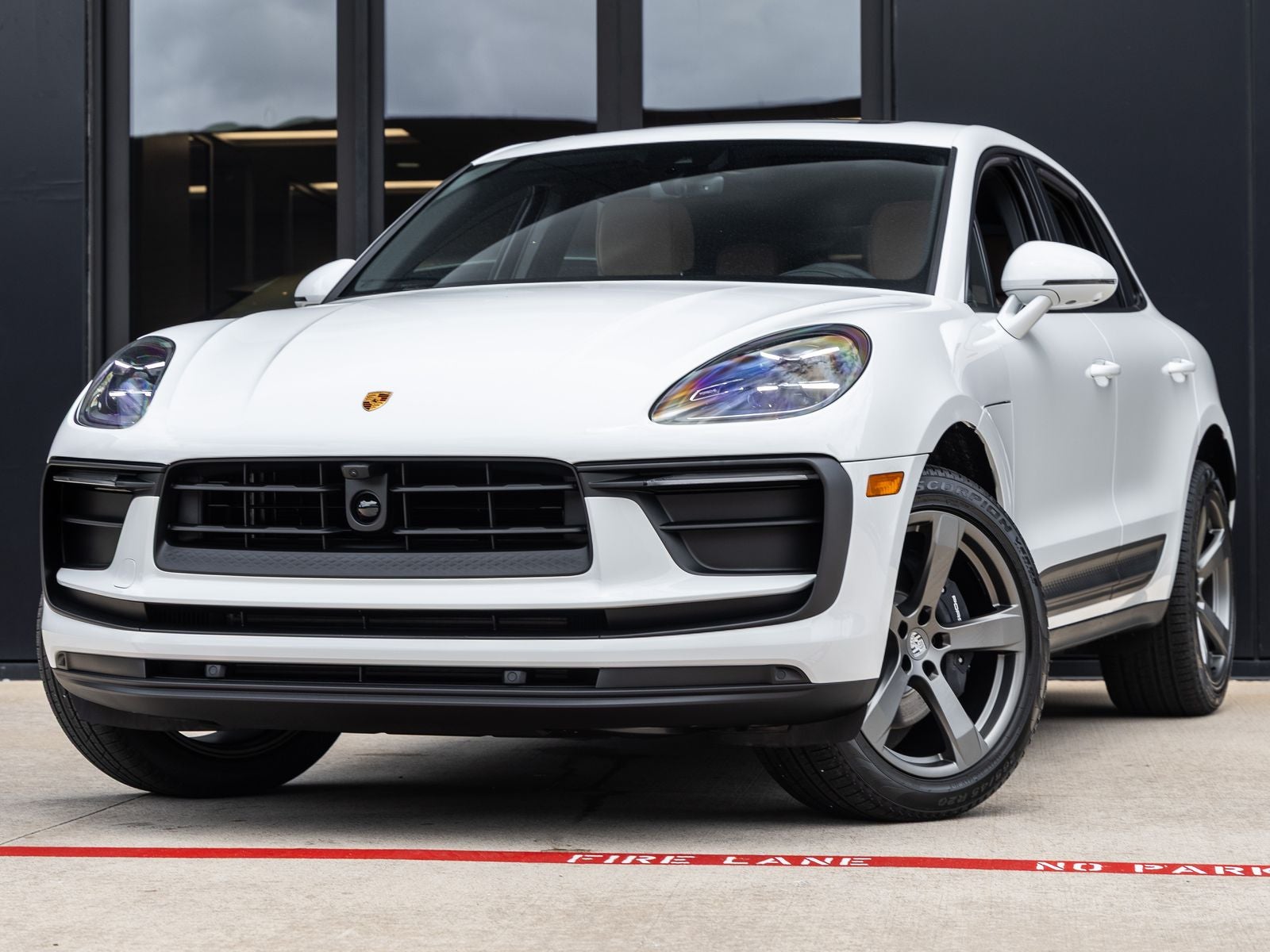 2026 Porsche Macan AWD