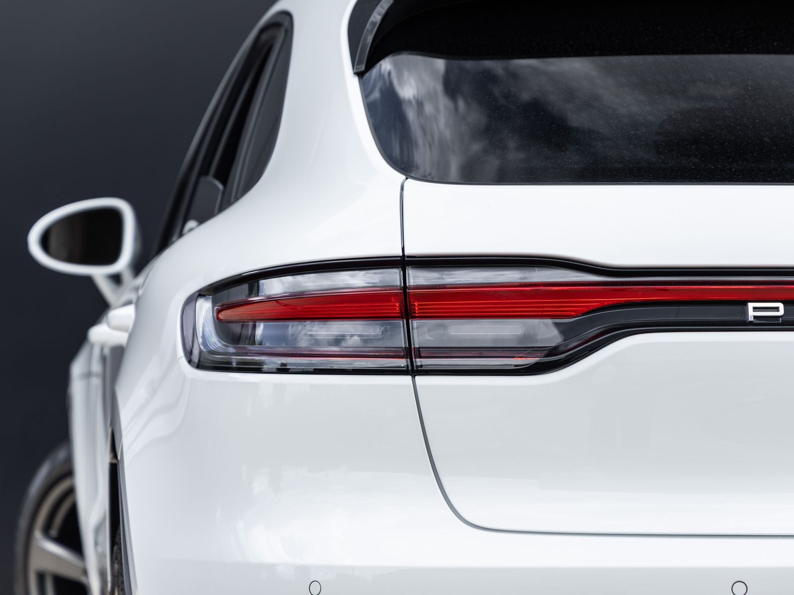 2026 Porsche Macan AWD