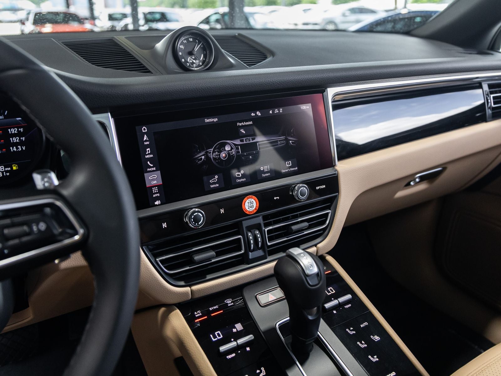 2026 Porsche Macan AWD