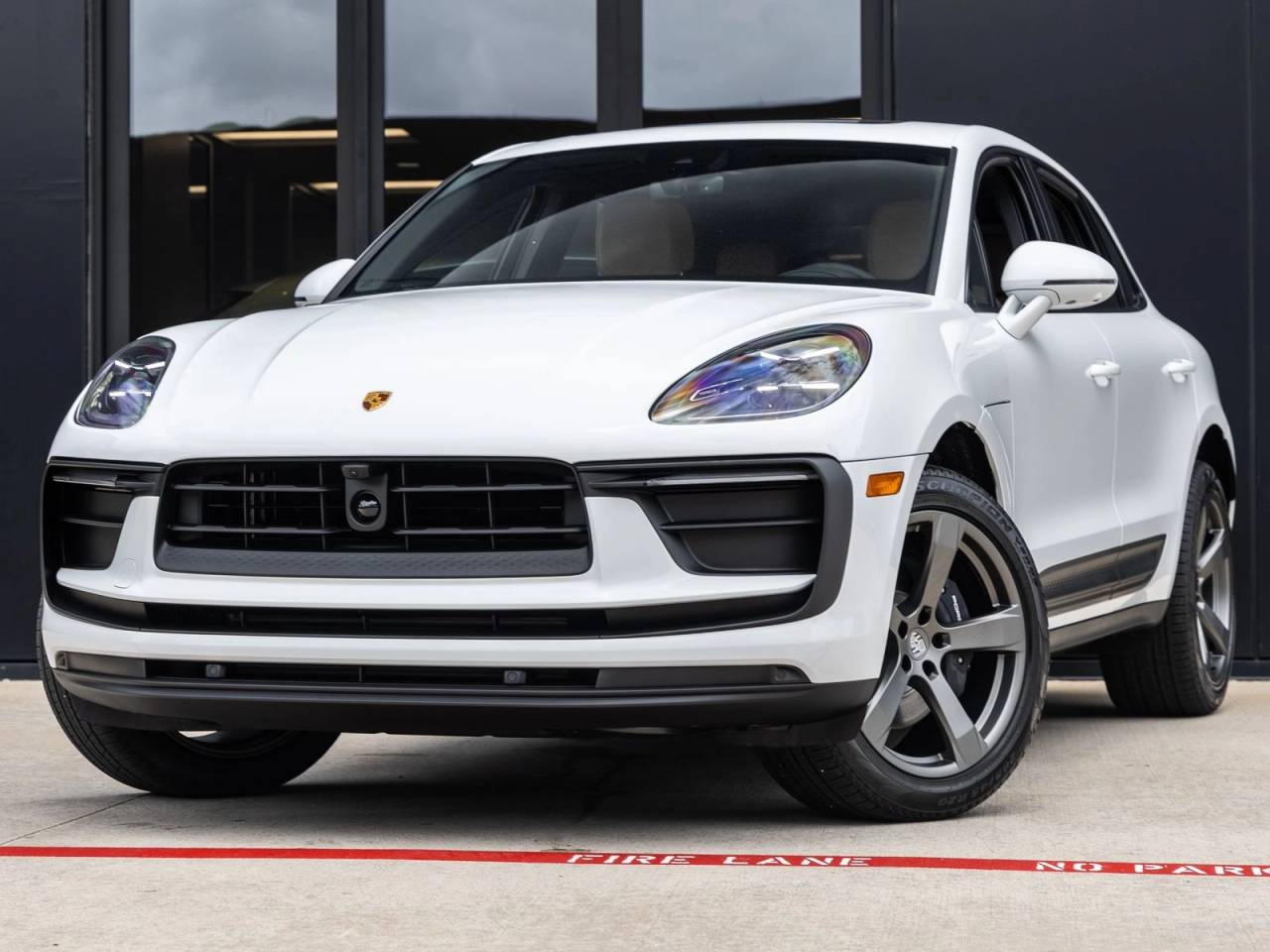 2026 Porsche Macan AWD