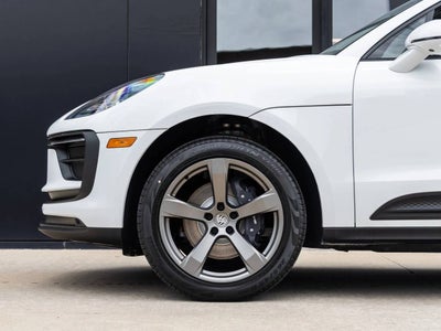 2026 Porsche Macan AWD