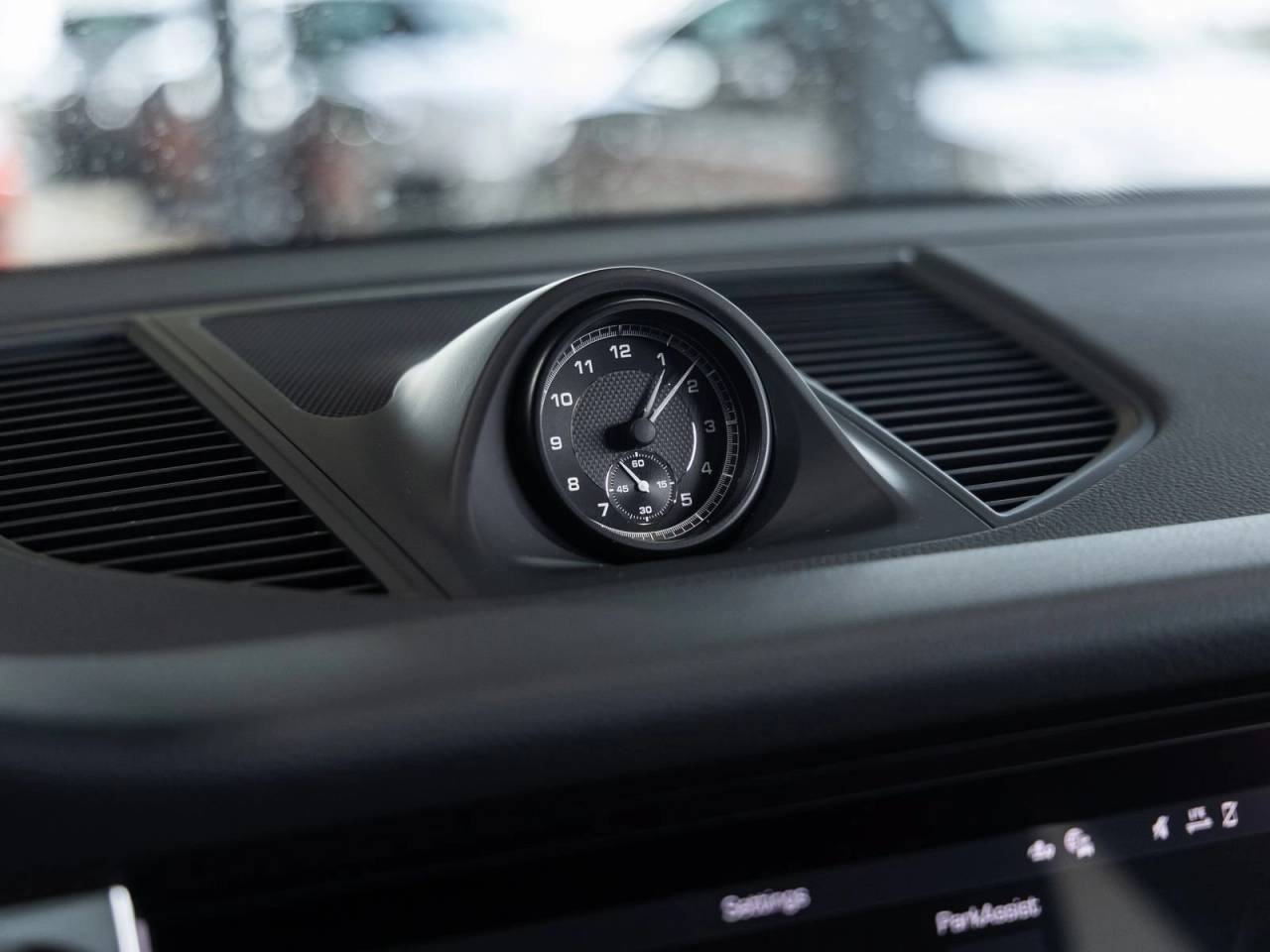 2026 Porsche Macan AWD