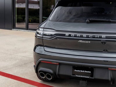2026 Porsche Macan Macan
