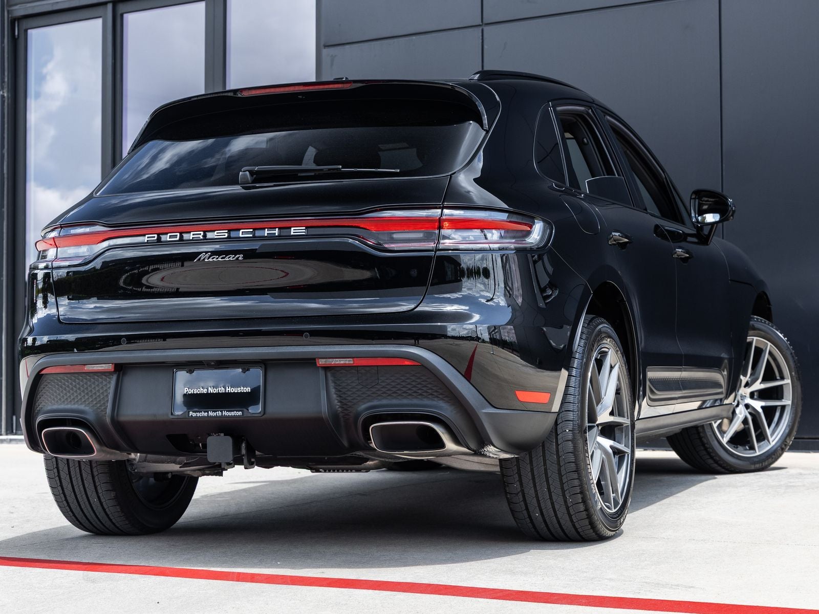2026 Porsche Macan Macan