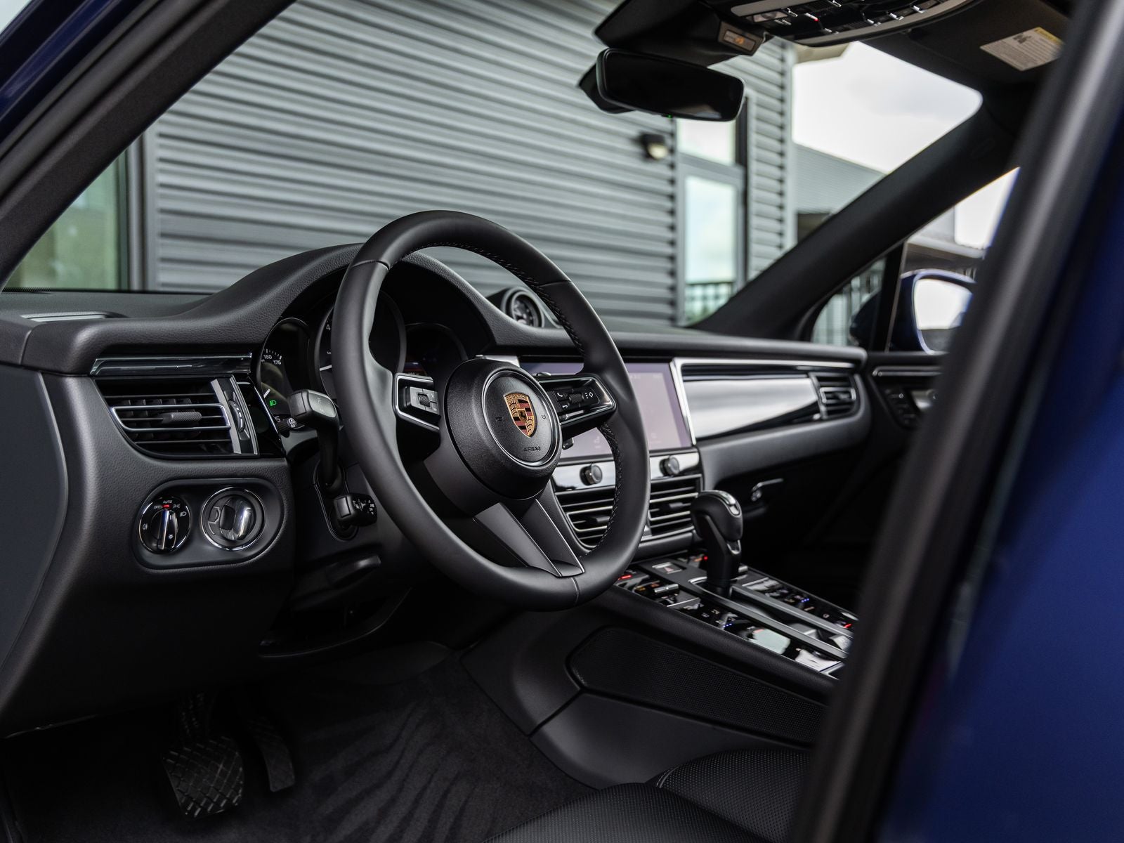 2026 Porsche Macan Macan