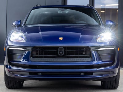 2026 Porsche Macan Macan