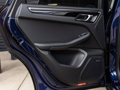 2026 Porsche Macan Macan