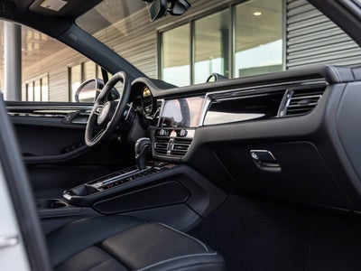 2026 Porsche Macan Macan T