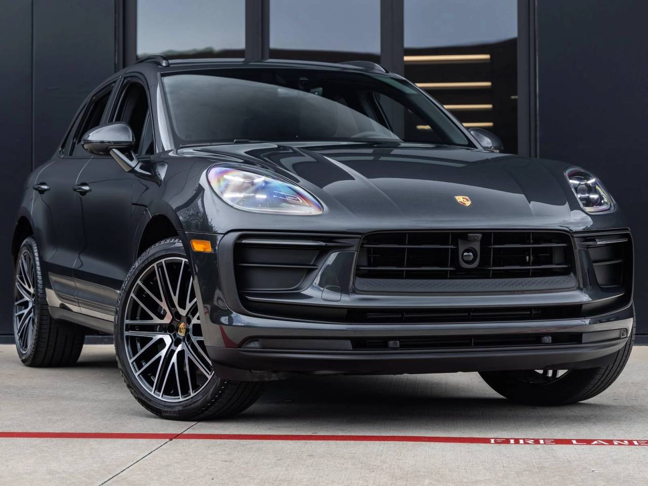 2026 Porsche Macan Macan