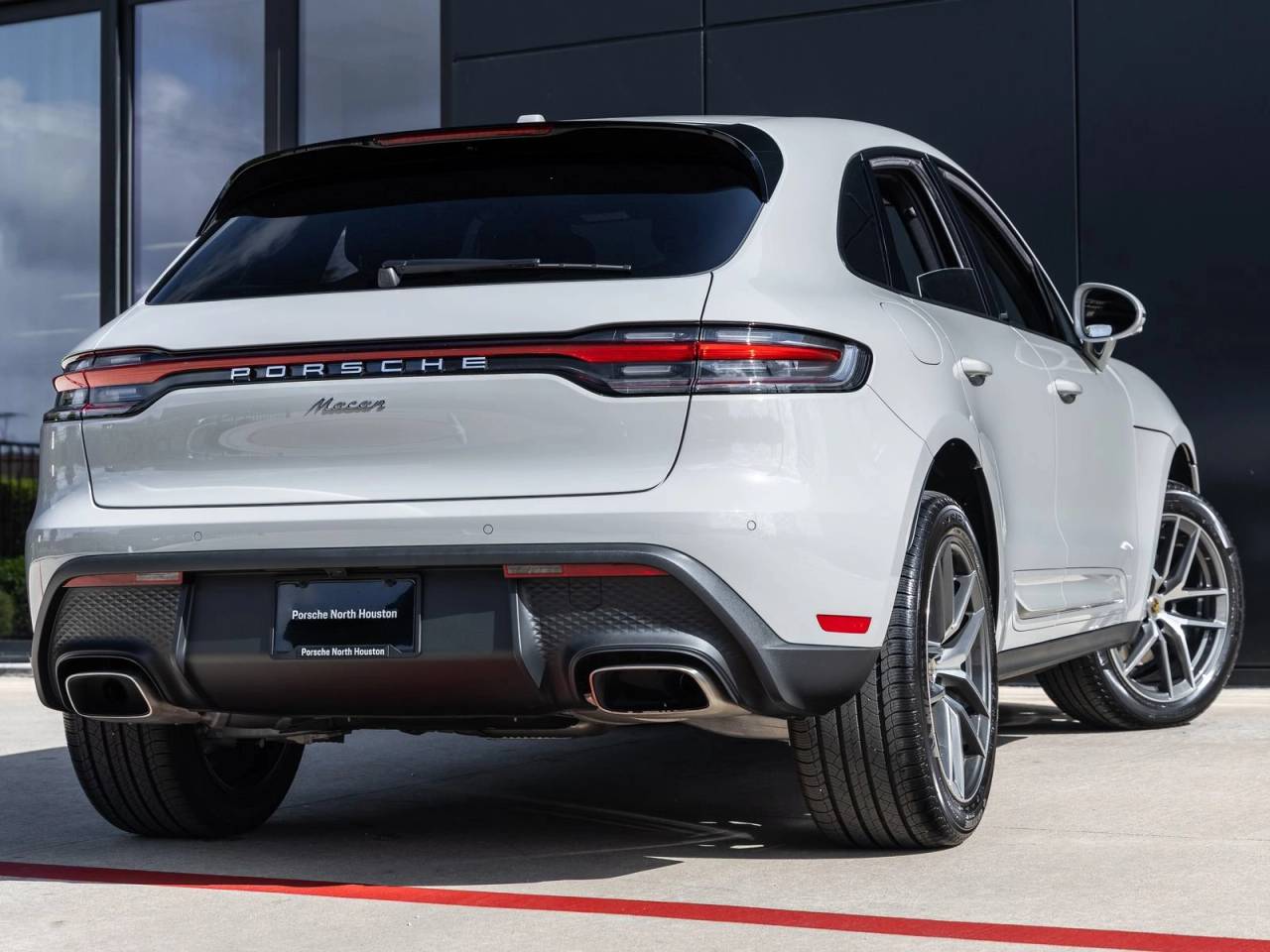 2026 Porsche Macan Macan