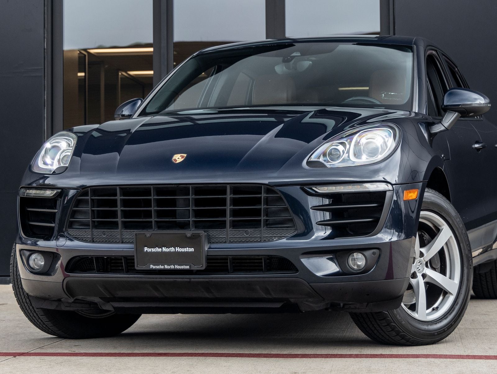 2017 Porsche Macan Macan