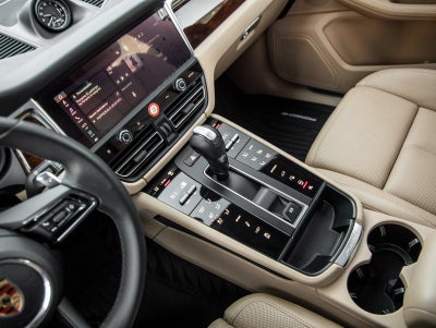 2023 Porsche Macan Macan (MY23)