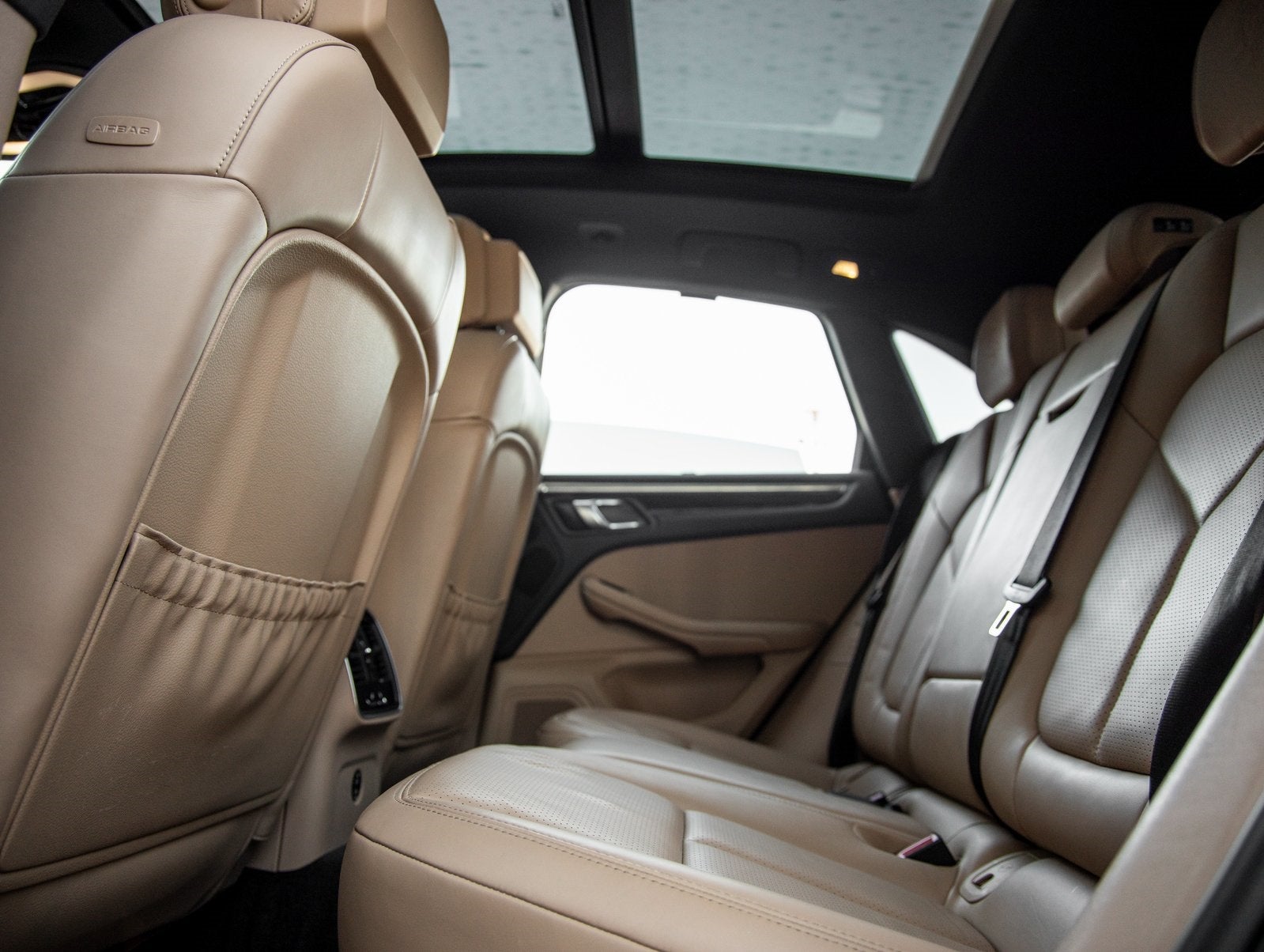 2023 Porsche Macan Macan (MY23)