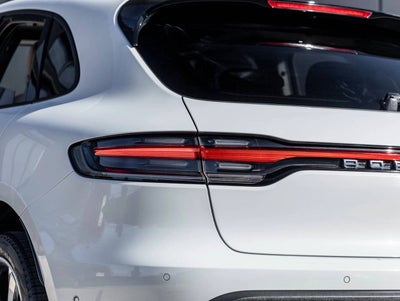 2023 Porsche Macan Macan (MY23)