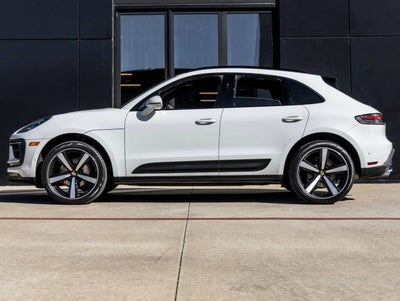 2023 Porsche Macan Macan (MY23)