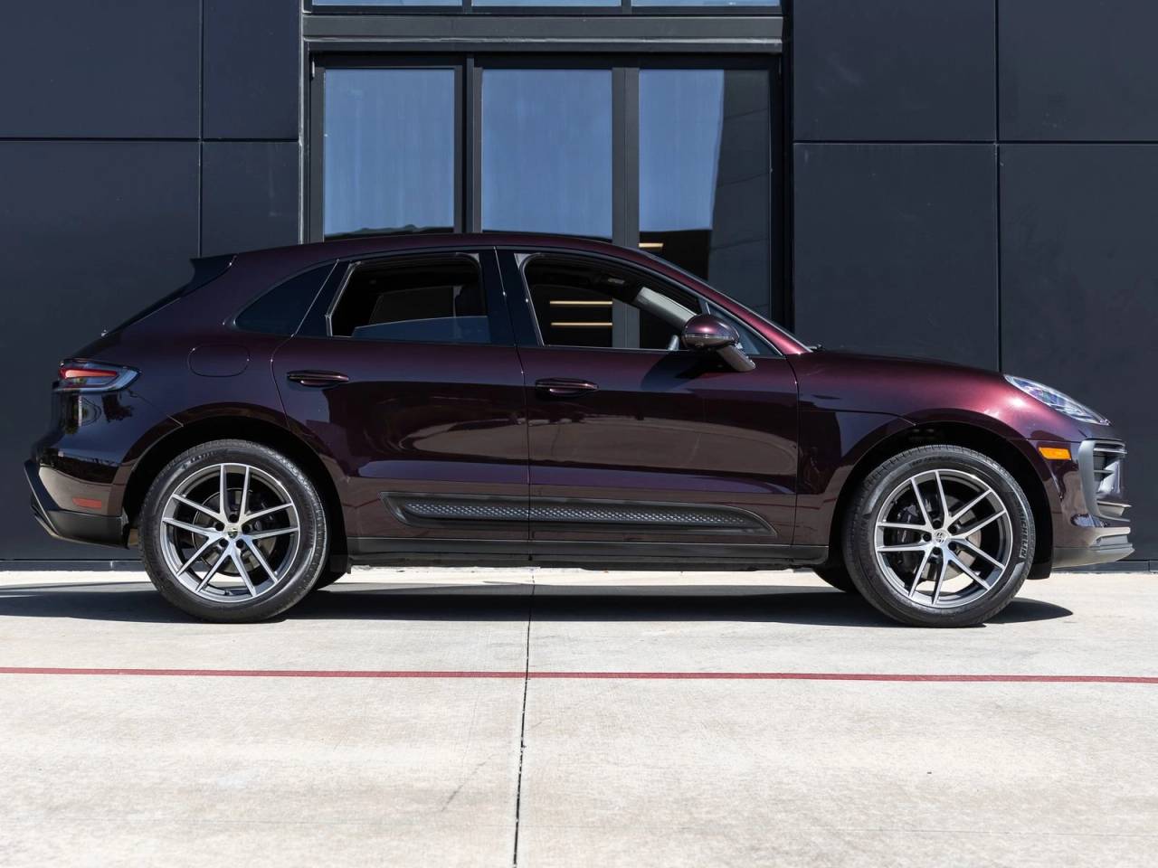 2023 Porsche Macan Macan (MY23)