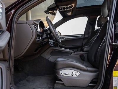 2023 Porsche Macan Macan (MY23)