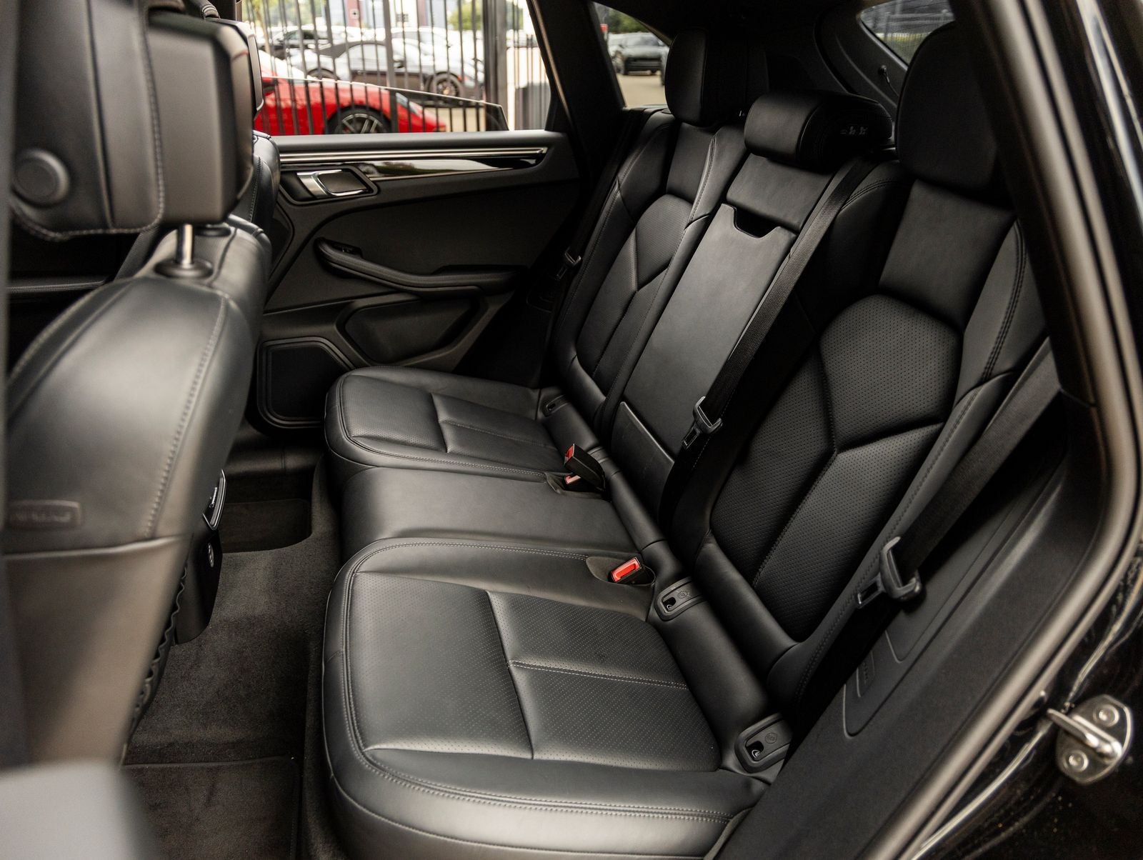 2023 Porsche Macan Macan (MY23)