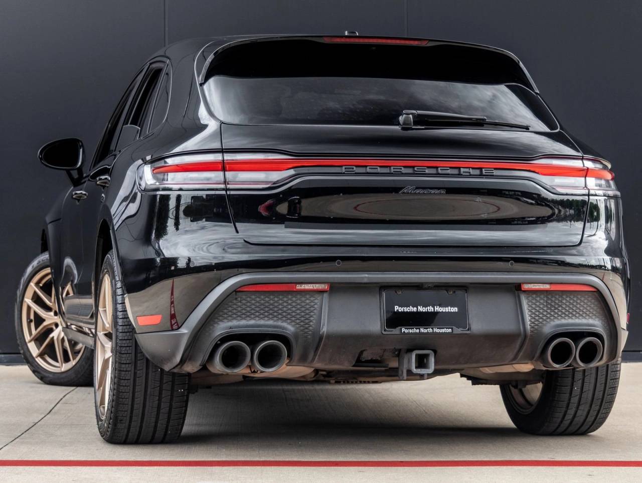 2023 Porsche Macan Macan (MY23)