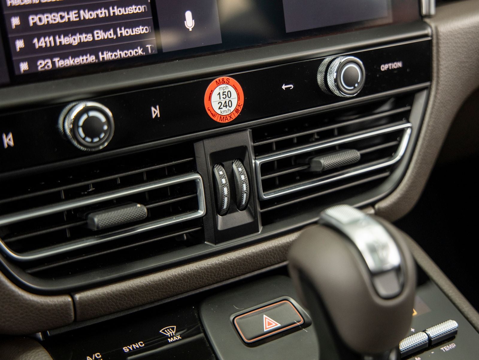 2025 Porsche Macan AWD