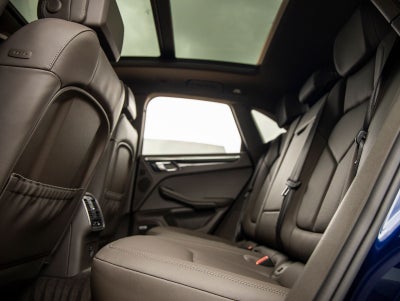 2025 Porsche Macan AWD