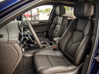 2025 Porsche Macan AWD