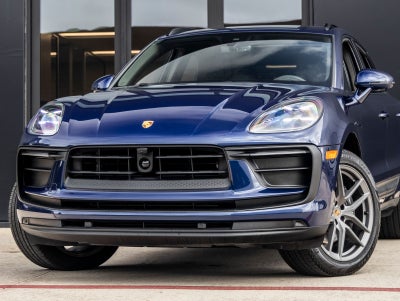 2025 Porsche Macan AWD