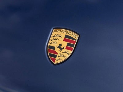 2025 Porsche Macan AWD