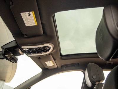 2025 Porsche Macan AWD