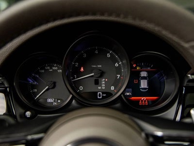 2025 Porsche Macan AWD