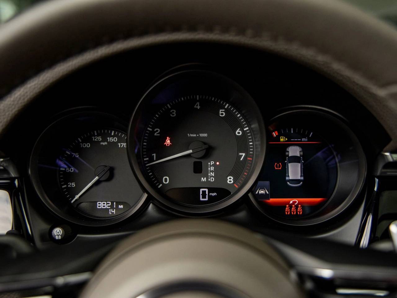 2025 Porsche Macan AWD