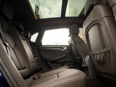 2025 Porsche Macan AWD