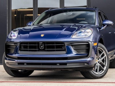 2025 Porsche Macan AWD