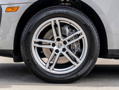 2025 Porsche Macan Macan