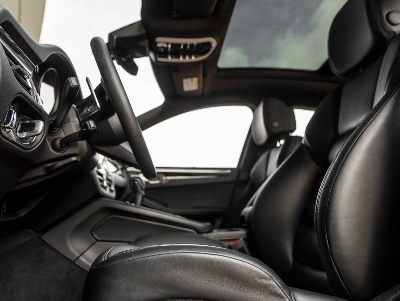 2025 Porsche Macan Macan