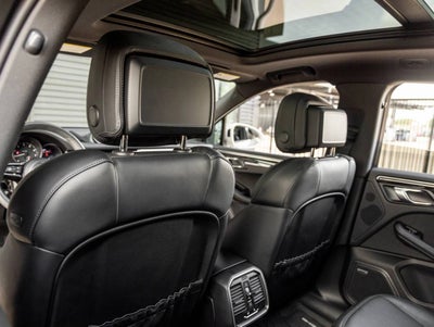 2025 Porsche Macan Macan