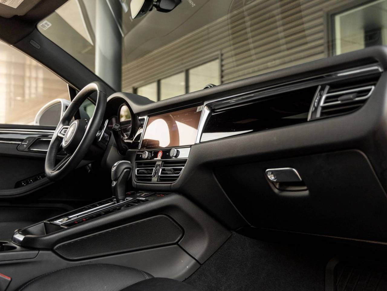 2025 Porsche Macan Macan