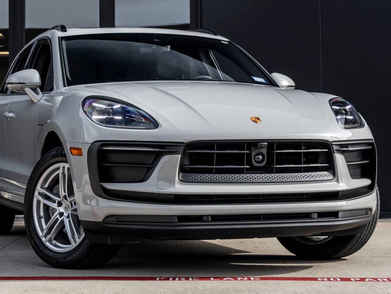 2025 Porsche Macan Macan