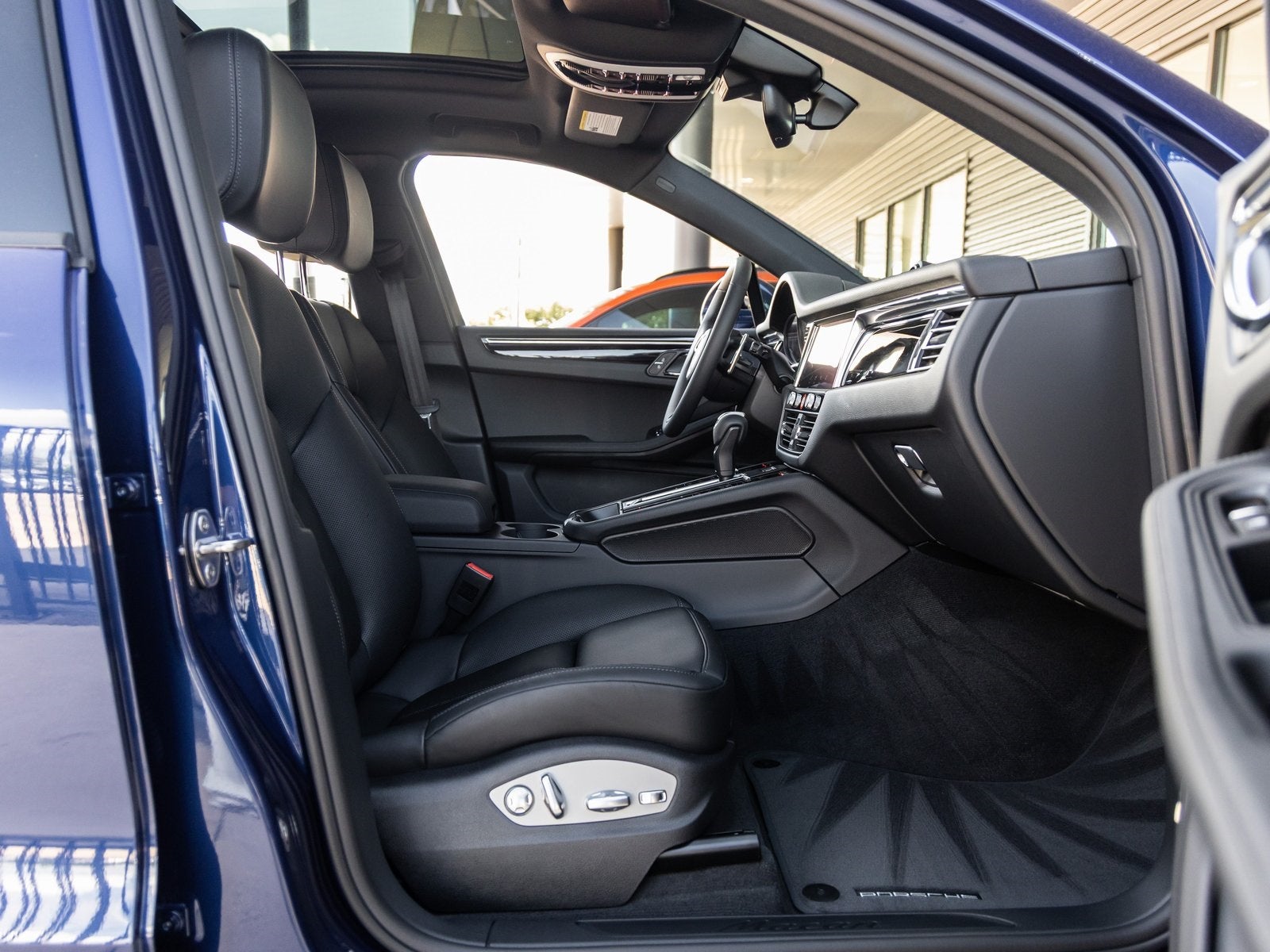 2025 Porsche Macan Macan