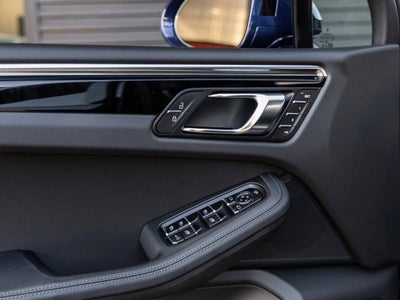 2025 Porsche Macan Macan