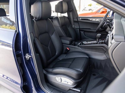 2025 Porsche Macan Macan