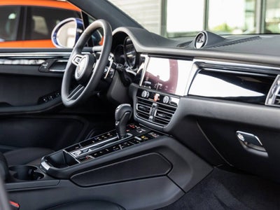 2025 Porsche Macan Macan